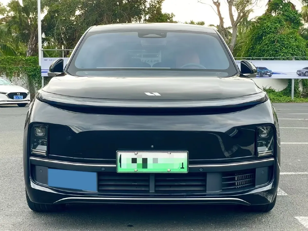 2023 Li L8 Range Extended 154HP REEV 40.9KWH,autocango,china used car exporter,china ev exporter,chinese used car exporter,chinese used ev exporter