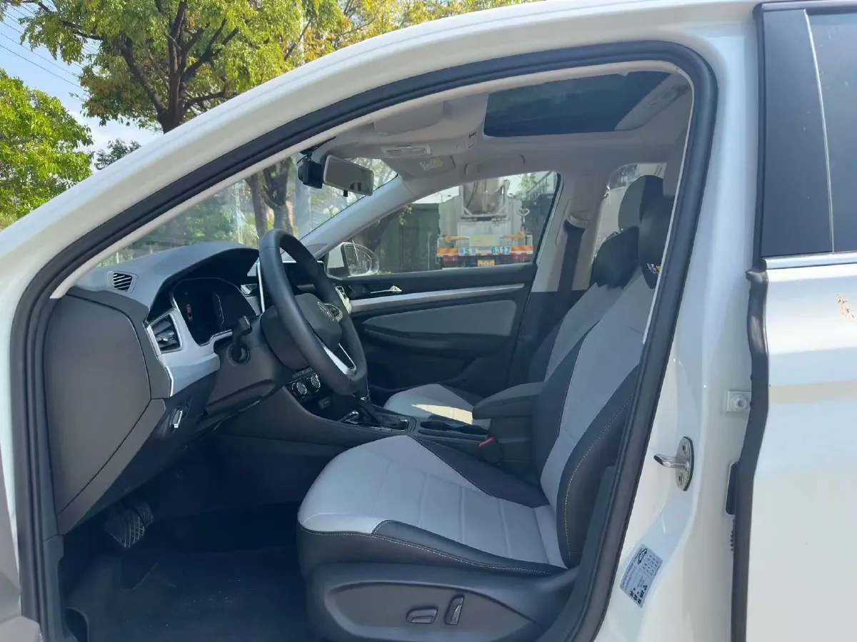 2023 Volkswagen Bora 1.2T 116HP L4 7DCT,autocango,china used car exporter,china ev exporter,chinese used car exporter,chinese used ev exporter