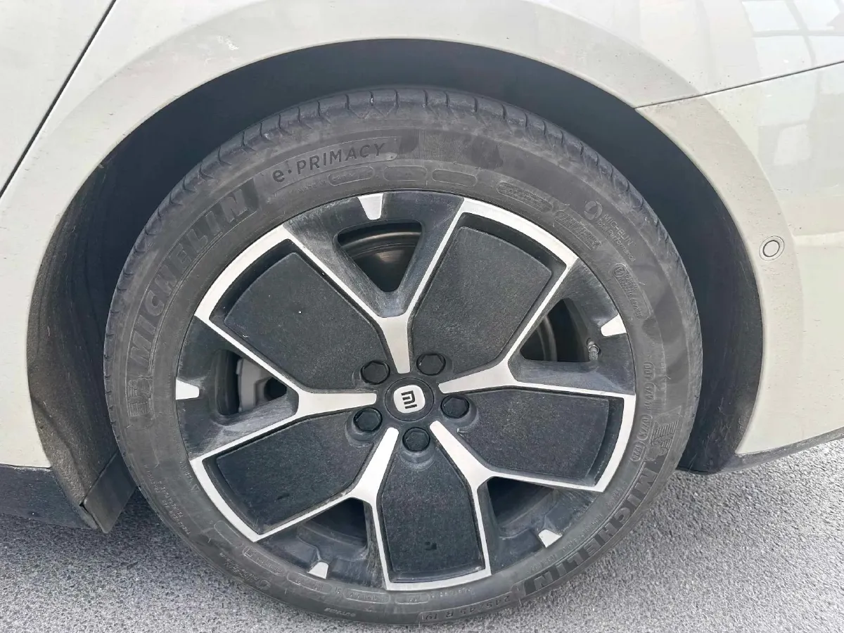 2024 MI SU7 BEV 73.6KWH,autocango,china used car exporter,china ev exporter,chinese used car exporter,chinese used ev exporter