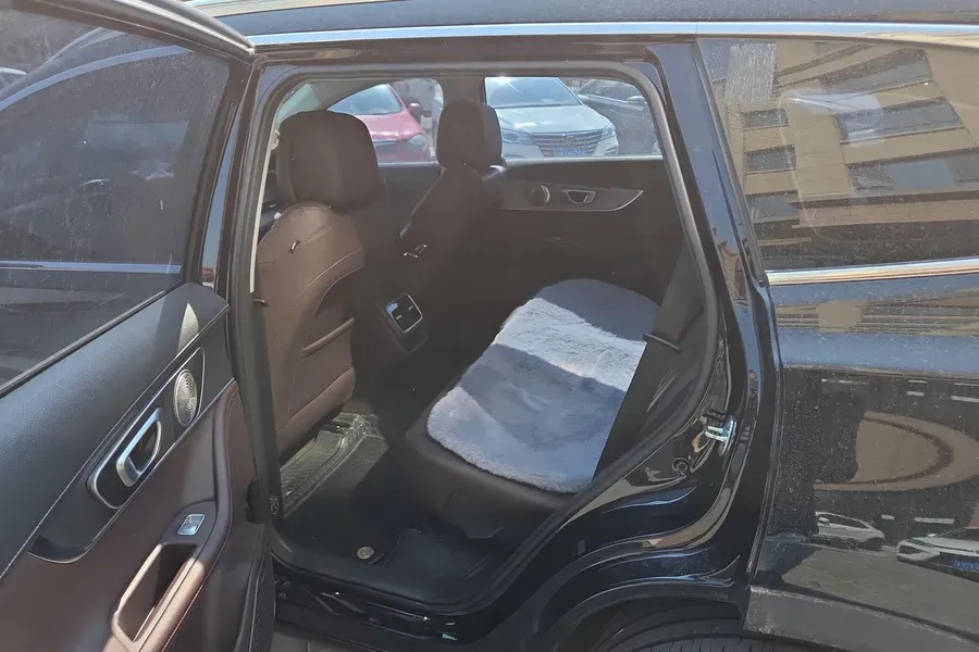 2024 Chery Tiggo 8 PRO 2.0T 254HP L4 7DCT,autocango,china used car exporter,china ev exporter,chinese used car exporter,chinese used ev exporter