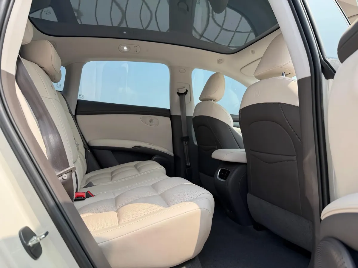 2023 IM LS6 BEV 90KWH,autocango,china used car exporter,china ev exporter,chinese used car exporter,chinese used ev exporter