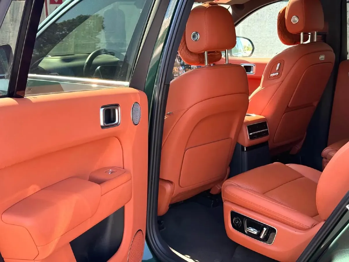 2022 Li L9 Range Extended 154HP REEV 42.6KWH,autocango,china used car exporter,china ev exporter,chinese used car exporter,chinese used ev exporter