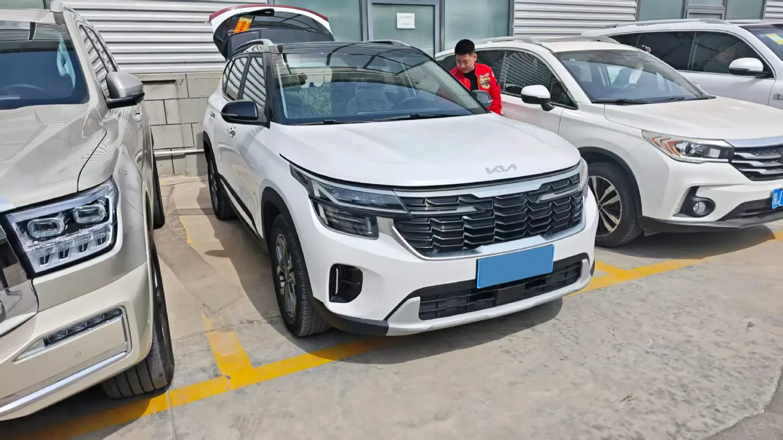 2023 Kia Seltos 1.5L 115HP L4 CVT,autocango,china used car exporter,china ev exporter,chinese used car exporter,chinese used ev exporter