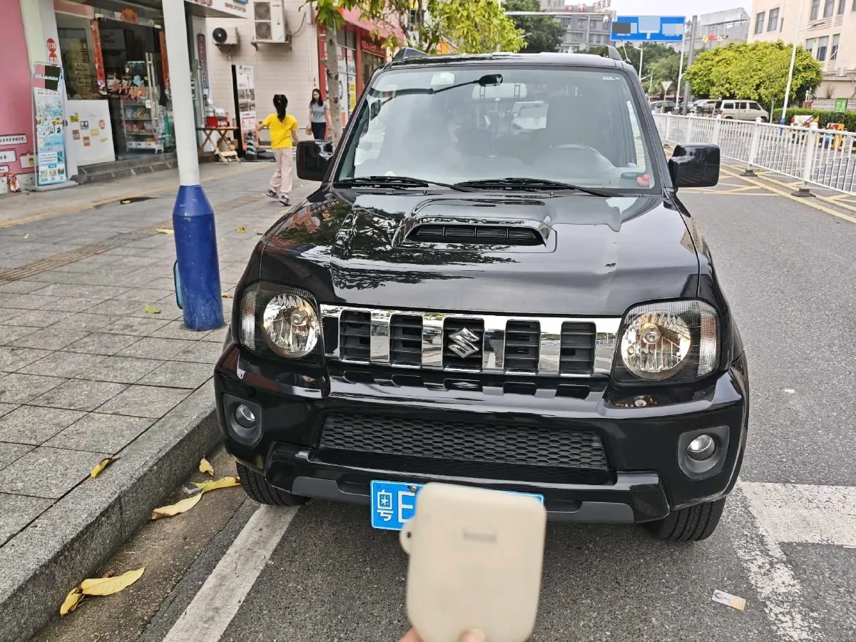 2015 Suzuki Jimny 1.3L 85HP L4 4AT,autocango,china used car exporter,china ev exporter,chinese used car exporter,chinese used ev exporter
