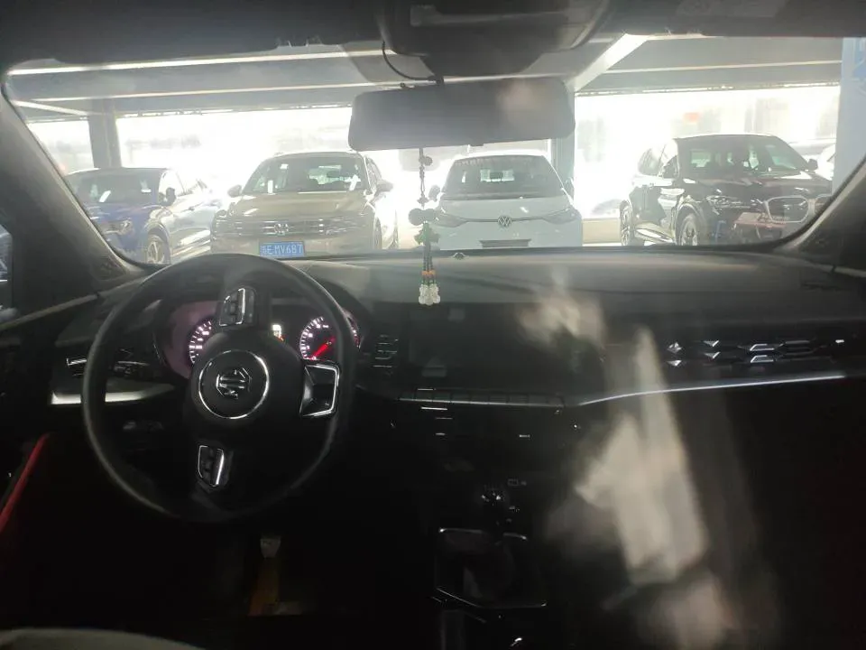 2023 MG 5 1.5L 129HP L4 5MT,autocango,china used car exporter,china ev exporter,chinese used car exporter,chinese used ev exporter