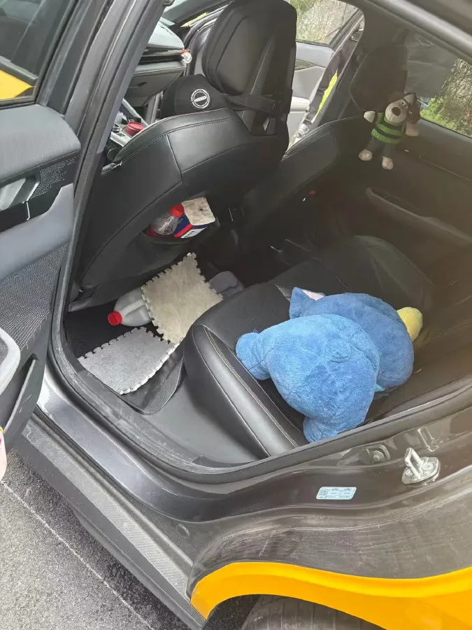 2022 ChangAn UNI-V 1.5T 188HP L4 7DCT,autocango,china used car exporter,china ev exporter,chinese used car exporter,chinese used ev exporter