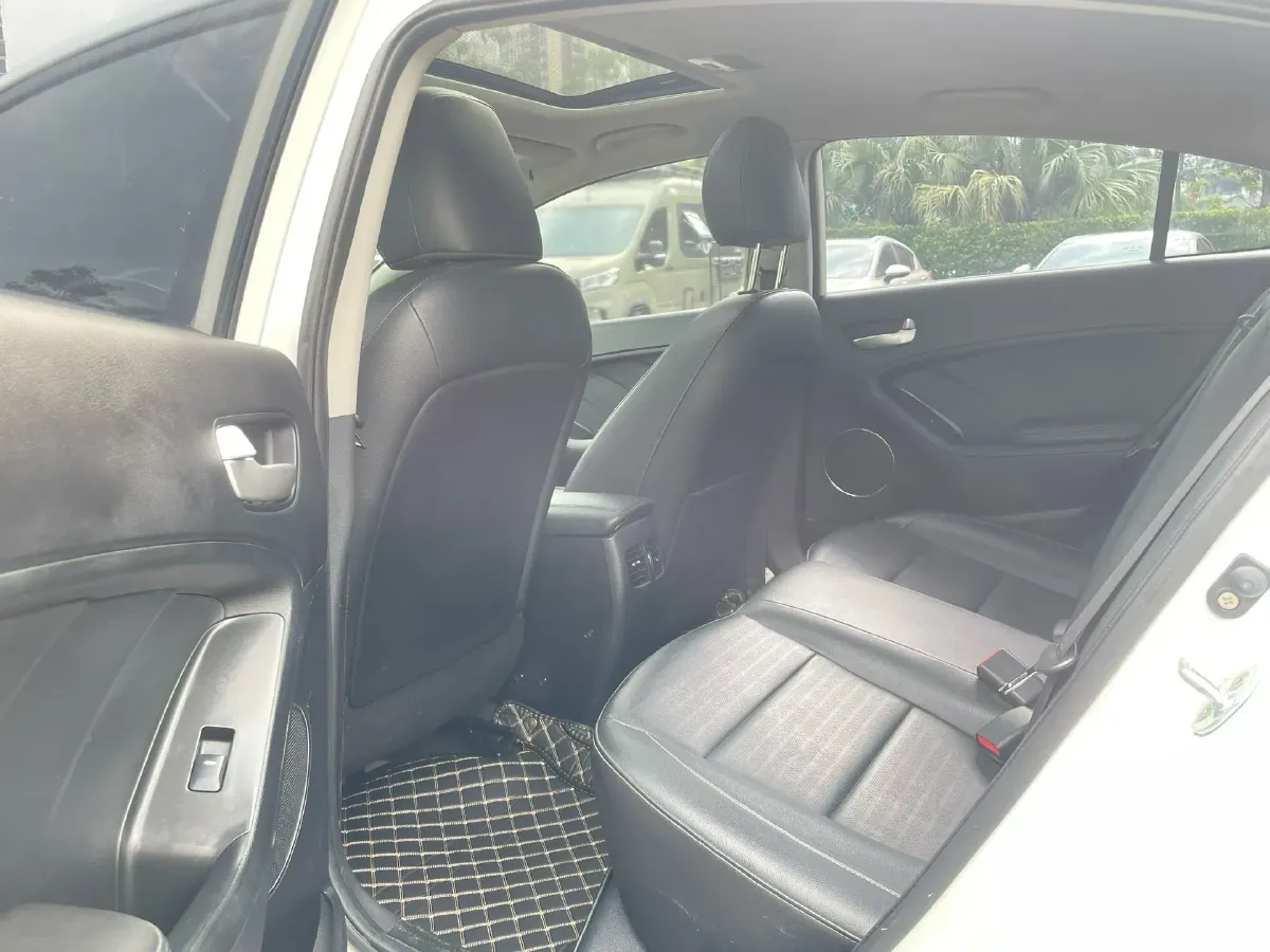 2017 Kia K3 1.6L 128HP L4 6AT,autocango,china used car exporter,china ev exporter,chinese used car exporter,chinese used ev exporter