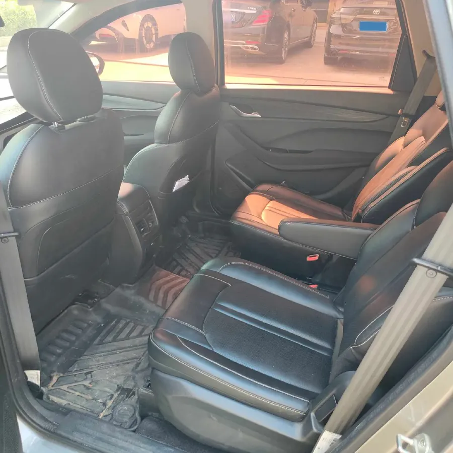 2018 BaoJun 360 1.5L 112HP L4 6MT,autocango,china used car exporter,china ev exporter,chinese used car exporter,chinese used ev exporter