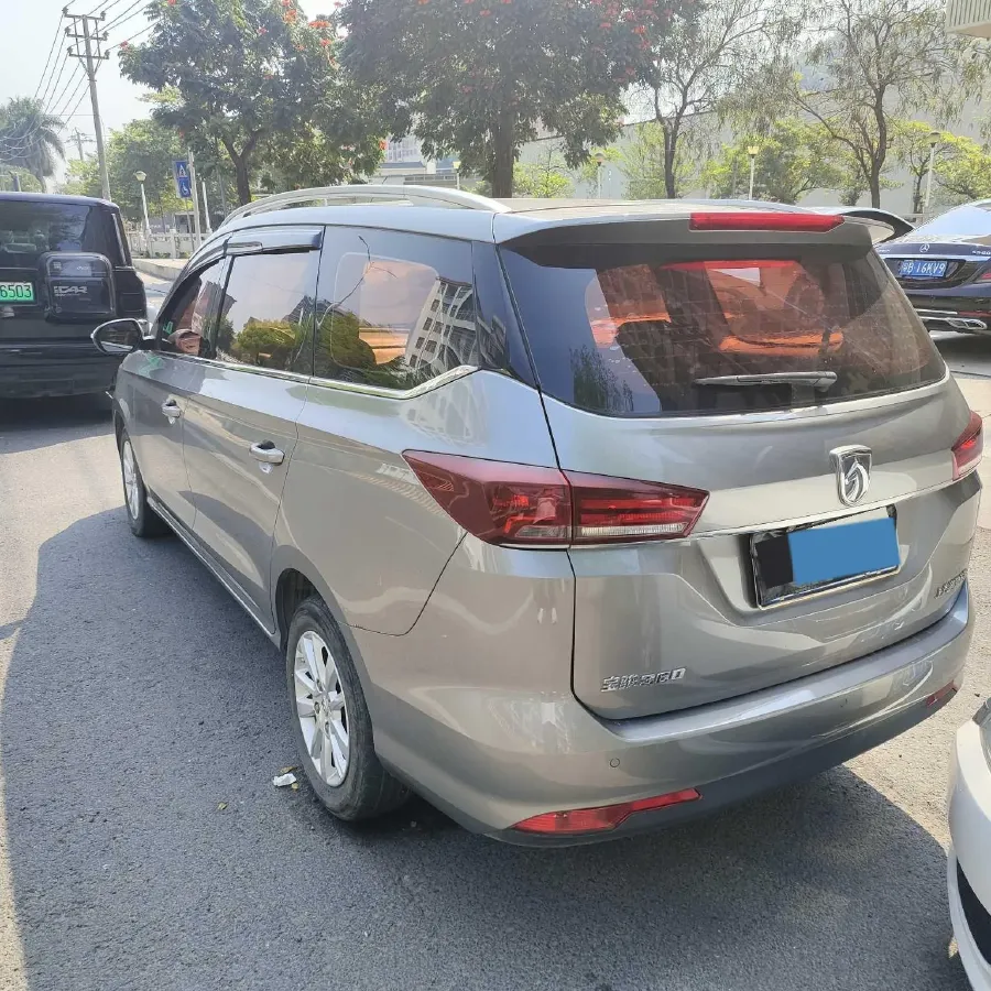 2018 BaoJun 360 1.5L 112HP L4 6MT,autocango,china used car exporter,china ev exporter,chinese used car exporter,chinese used ev exporter