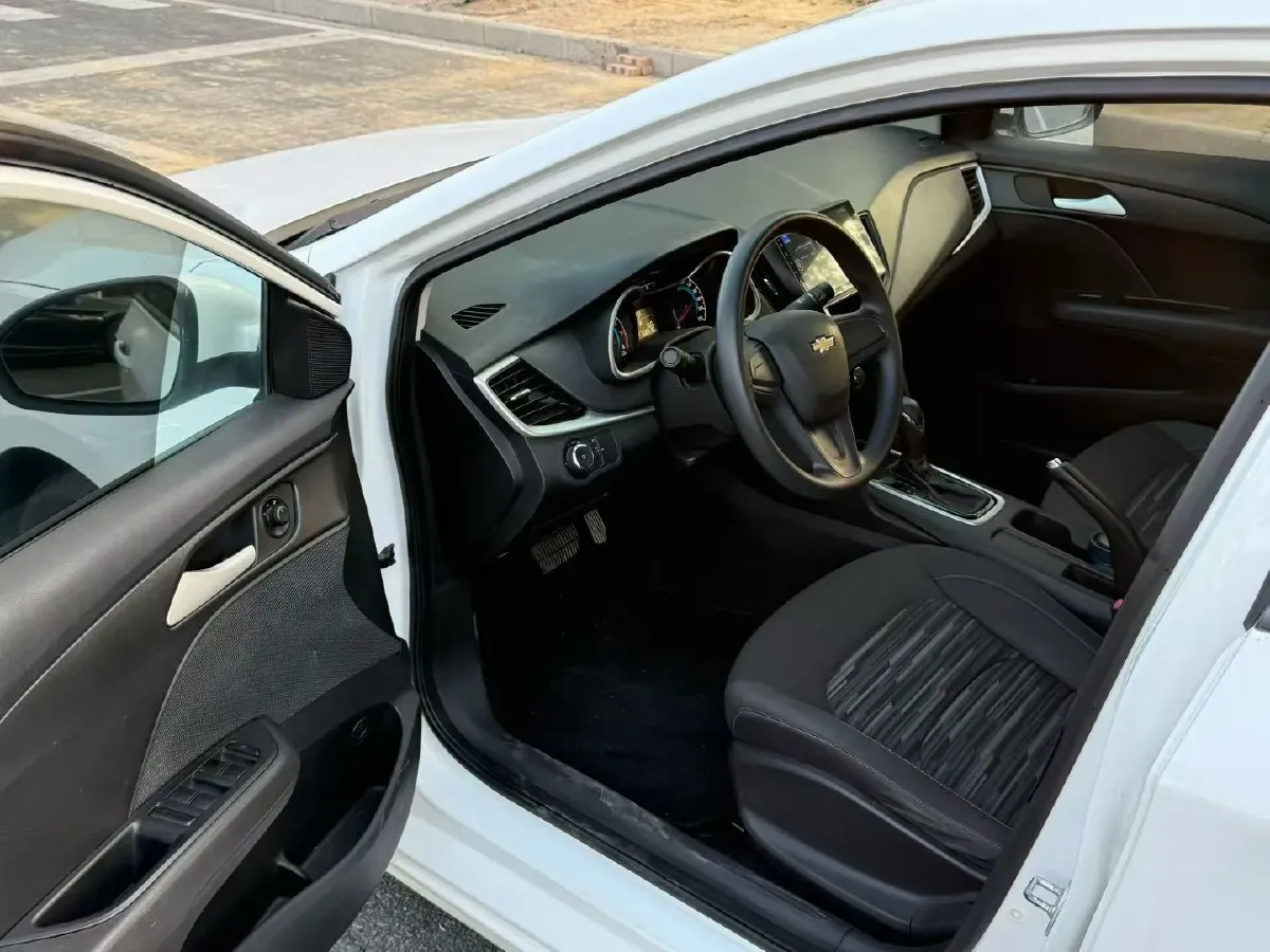 2019 Chevrolet Cavalier 1.5L 113HP L4 6AT,autocango,china used car exporter,china ev exporter,chinese used car exporter,chinese used ev exporter