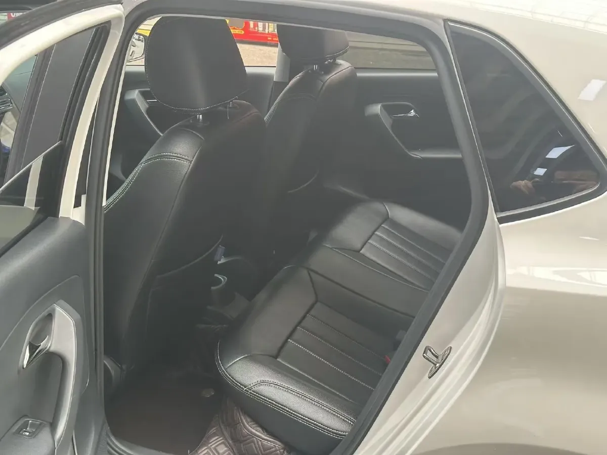 2016 Volkswagen Polo 1.4L 90HP L4 6AT,autocango,china used car exporter,china ev exporter,chinese used car exporter,chinese used ev exporter