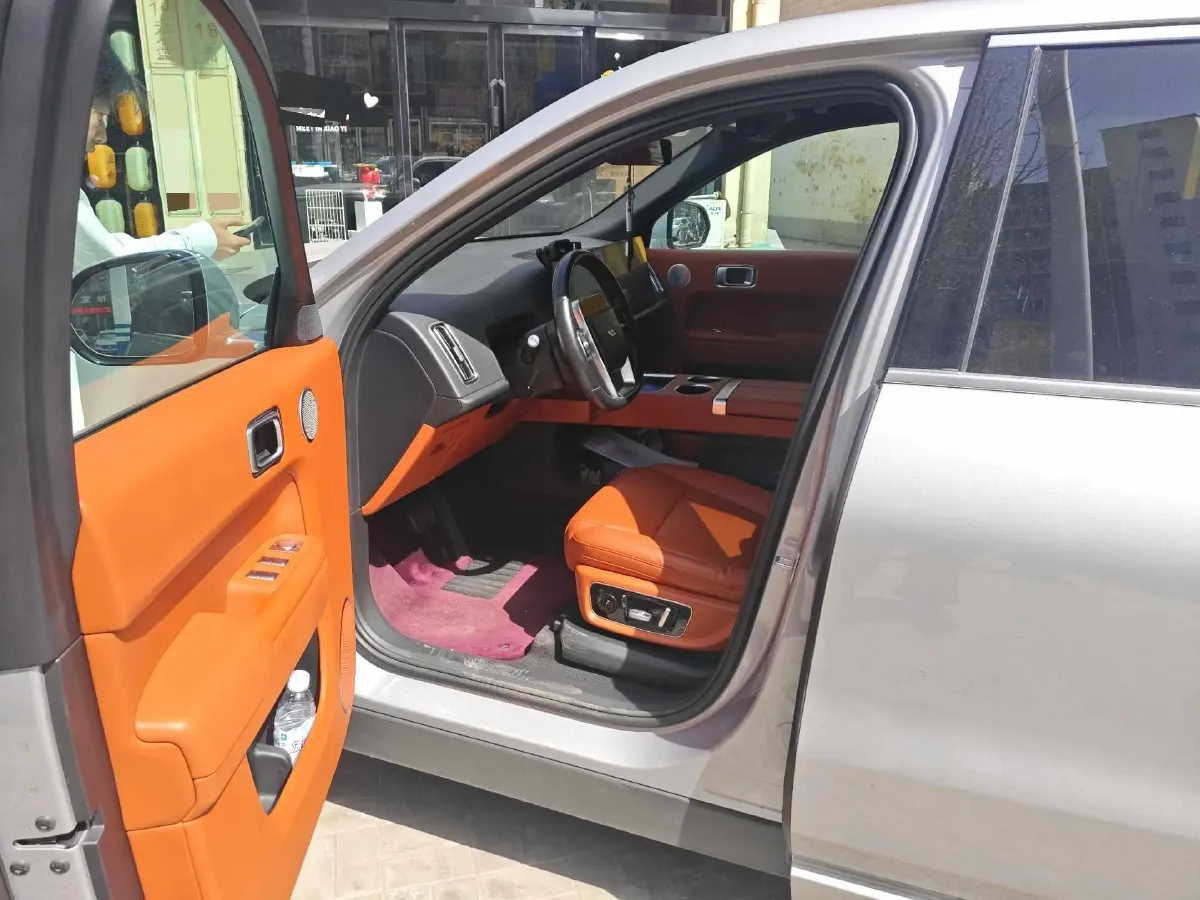 2022 Li L9 Range Extended 154HP REEV 42.6KWH,autocango,china used car exporter,china ev exporter,chinese used car exporter,chinese used ev exporter