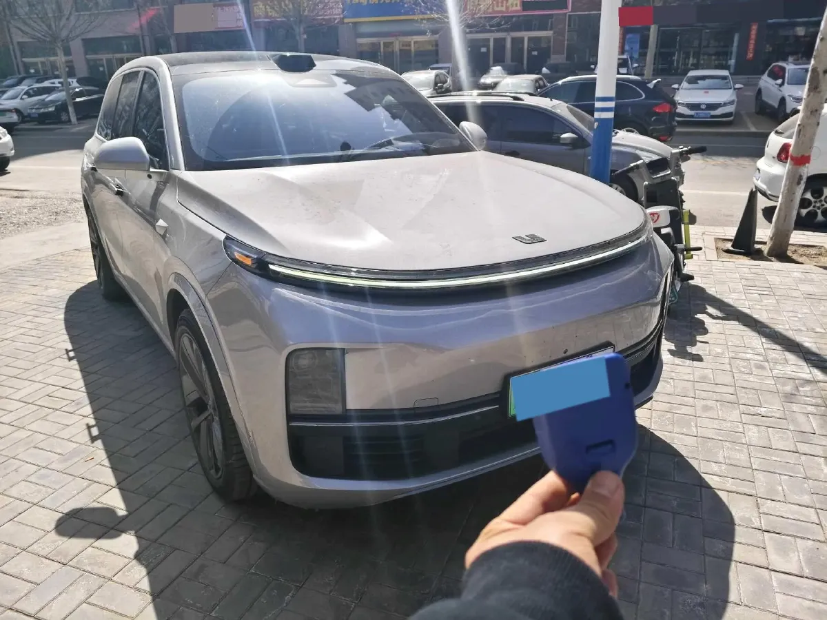 2022 Li L9 Range Extended 154HP REEV 42.6KWH,autocango,china used car exporter,china ev exporter,chinese used car exporter,chinese used ev exporter