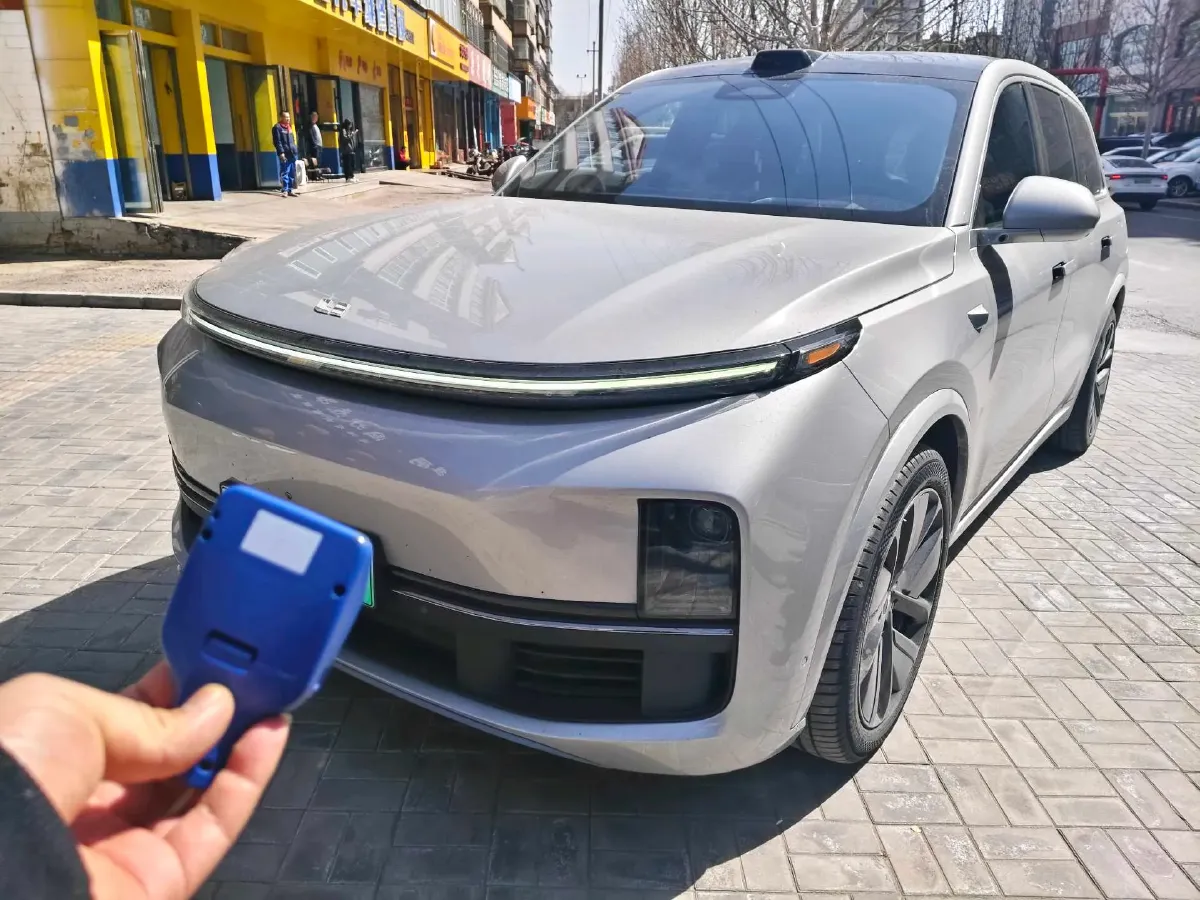 2022 Li L9 Range Extended 154HP REEV 42.6KWH,autocango,china used car exporter,china ev exporter,chinese used car exporter,chinese used ev exporter