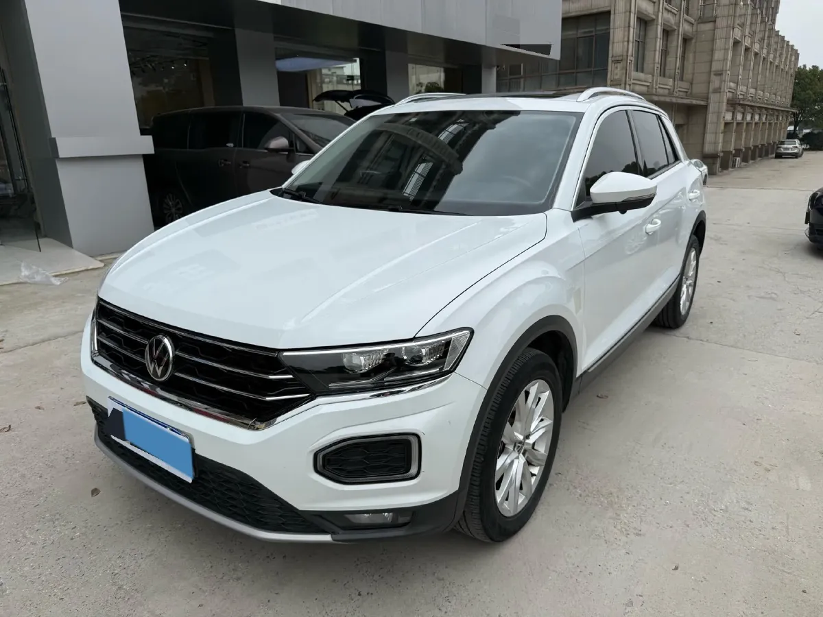 2022 Volkswagen T-Roc 1.4T 150HP L4 7DCT,autocango,china used car exporter,china ev exporter,chinese used car exporter,chinese used ev exporter