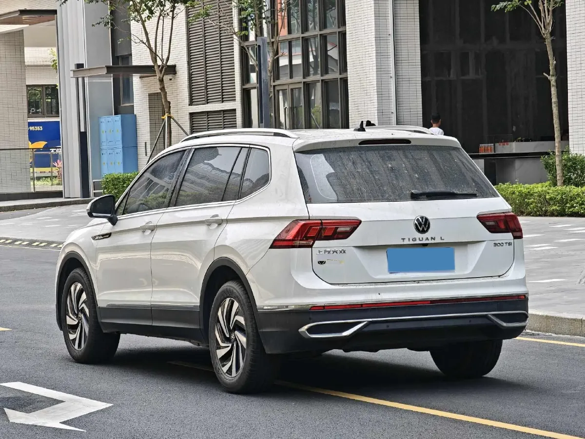 2023 Volkswagen Tiguan L 1.5T 160HP L4 7DCT,autocango,china used car exporter,china ev exporter,chinese used car exporter,chinese used ev exporter