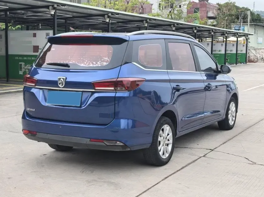 2018 BaoJun 360 1.5L 112HP L4 6MT,autocango,china used car exporter,china ev exporter,chinese used car exporter,chinese used ev exporter