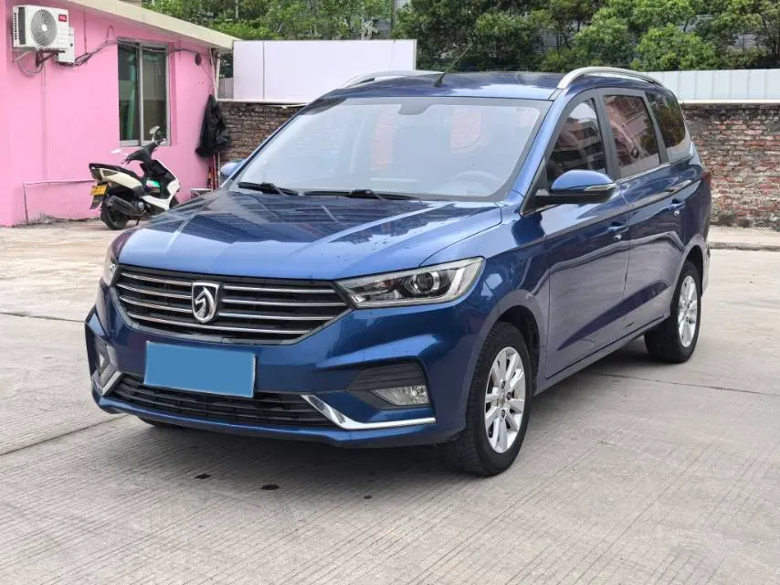 2018 BaoJun 360 1.5L 112HP L4 6MT,autocango,china used car exporter,china ev exporter,chinese used car exporter,chinese used ev exporter
