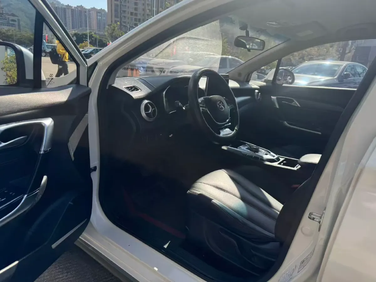 2018 BeiJing Auto EU5 BEV 53.66KWH,autocango,china used car exporter,china ev exporter,chinese used car exporter,chinese used ev exporter