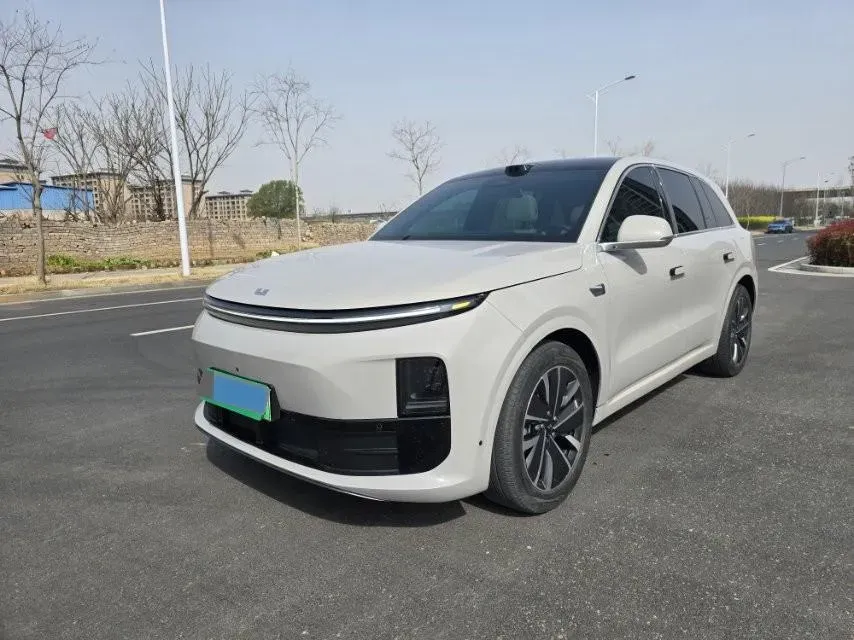 2025 Li L6 Range Extended 154HP L4 REEV,autocango,china used car exporter,china ev exporter,chinese used car exporter,chinese used ev exporter