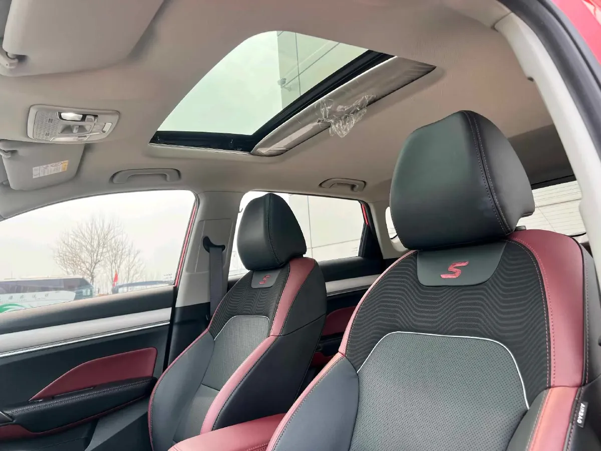 2021 Geely Coolray 1.4T 141HP L4 6DCT,autocango,china used car exporter,china ev exporter,chinese used car exporter,chinese used ev exporter