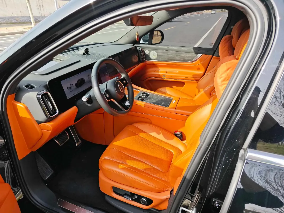 2024 AITO AITO M9 1.5T 152HP L4 REEV 42KWH,autocango,china used car exporter,china ev exporter,chinese used car exporter,chinese used ev exporter