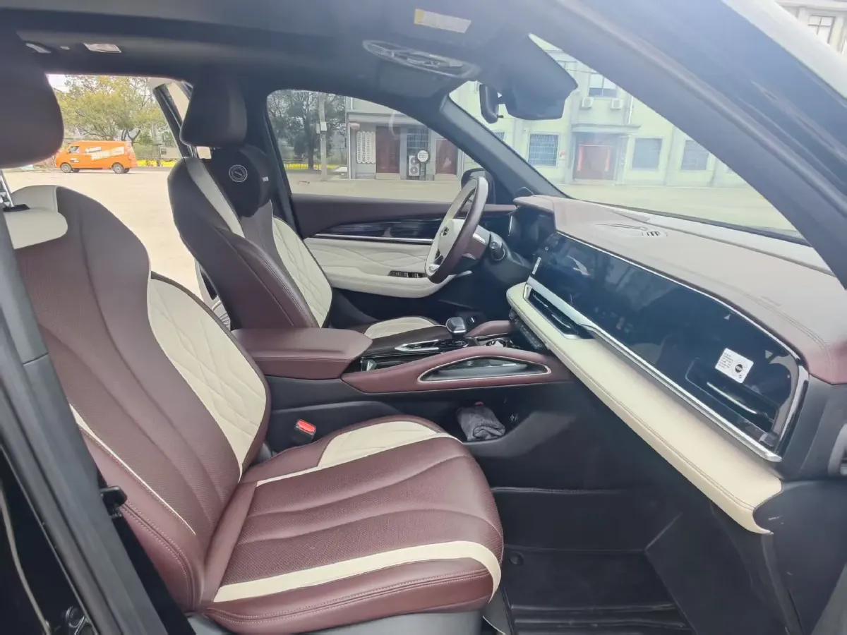 2021 Geely Monjaro 2.0T 218HP L4 7DCT,autocango,china used car exporter,china ev exporter,chinese used car exporter,chinese used ev exporter