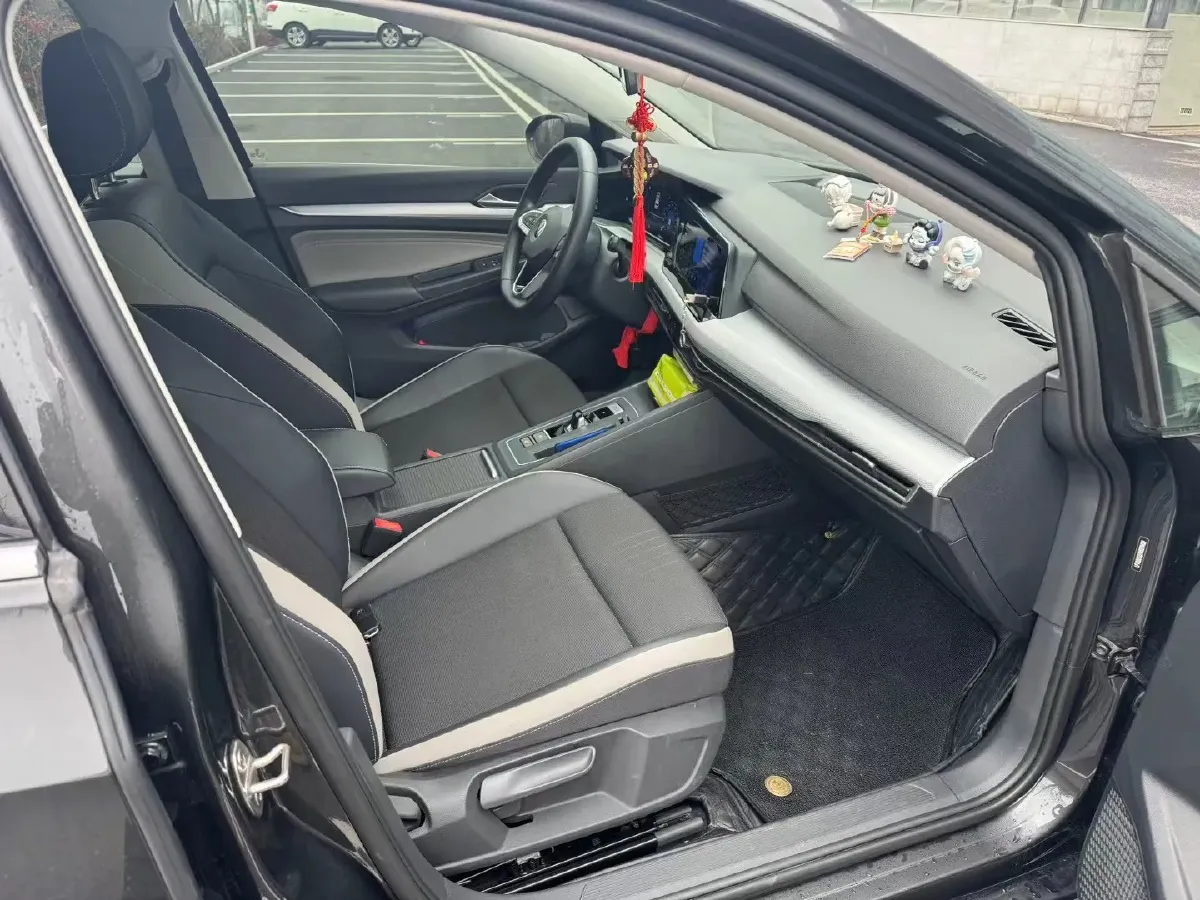 2021 Volkswagen Golf 1.4T 150HP L4 7DCT,autocango,china used car exporter,china ev exporter,chinese used car exporter,chinese used ev exporter