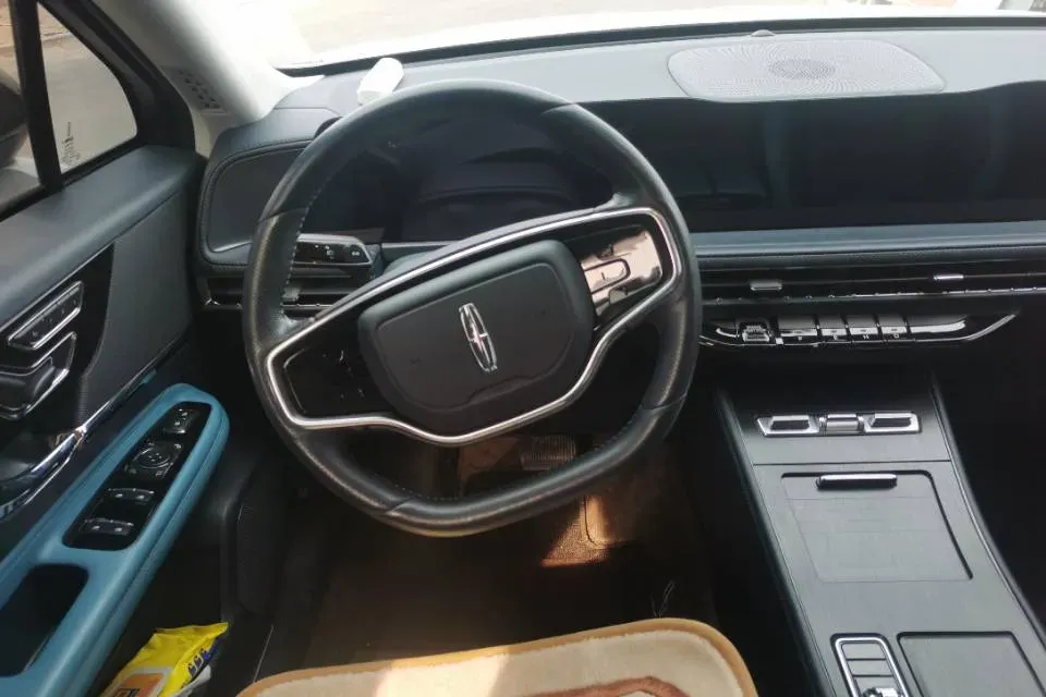 2024 Lincoln Corsair 1.5T 193HP L4 E-CVT Hybrid,autocango,china used car exporter,china ev exporter,chinese used car exporter,chinese used ev exporter