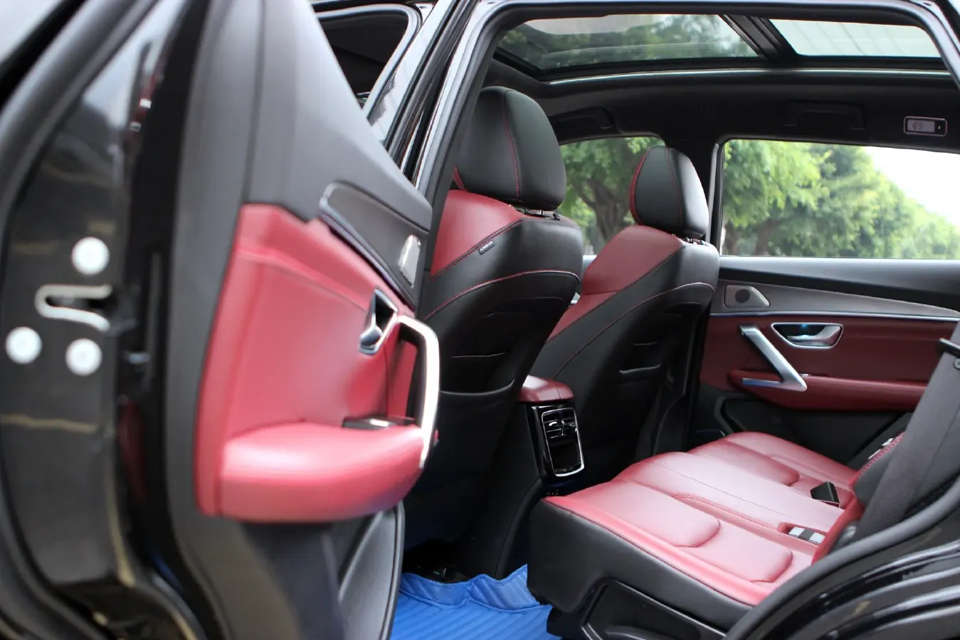 2021 Haval H6 2.0T 224HP L4 7DCT,autocango,china used car exporter,china ev exporter,chinese used car exporter,chinese used ev exporter