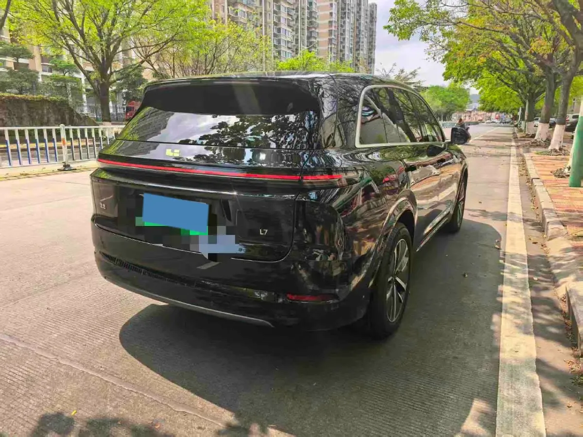 2024 Li L8 Range Extended 154HP REEV 42.8KWH,autocango,china used car exporter,china ev exporter,chinese used car exporter,chinese used ev exporter