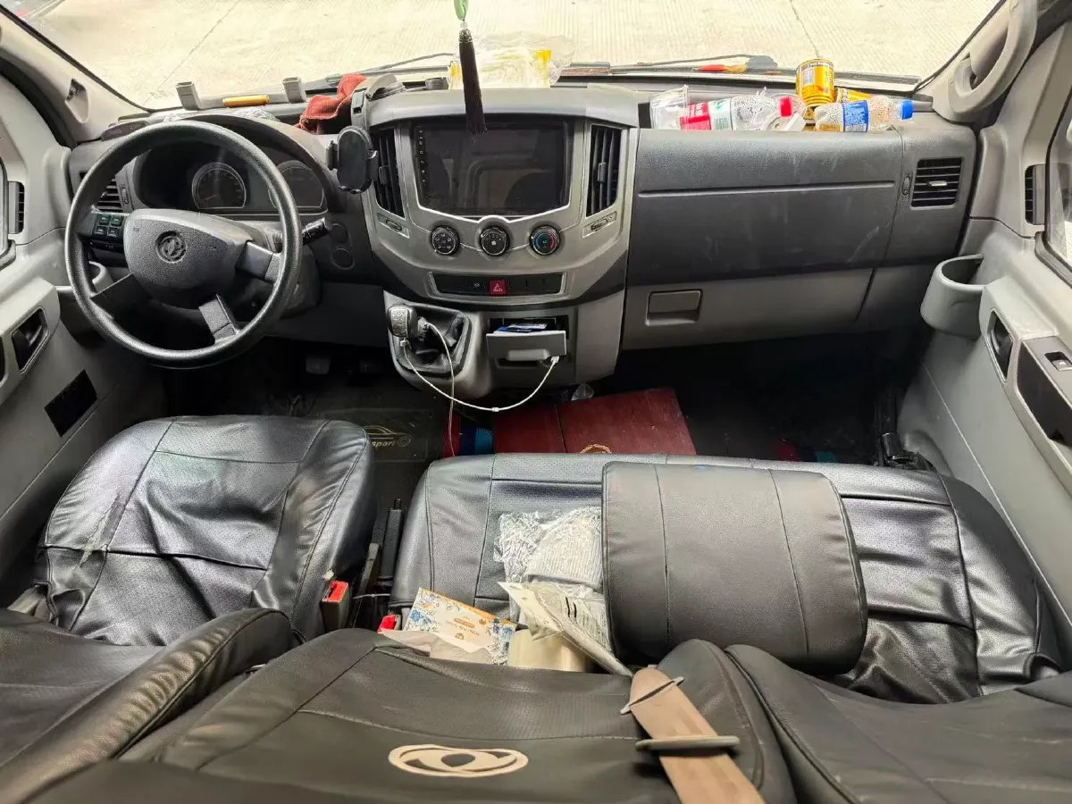 2019 MAXUS XinTu V80 2.5T 136HP L4 6MT,autocango,china used car exporter,china ev exporter,chinese used car exporter,chinese used ev exporter