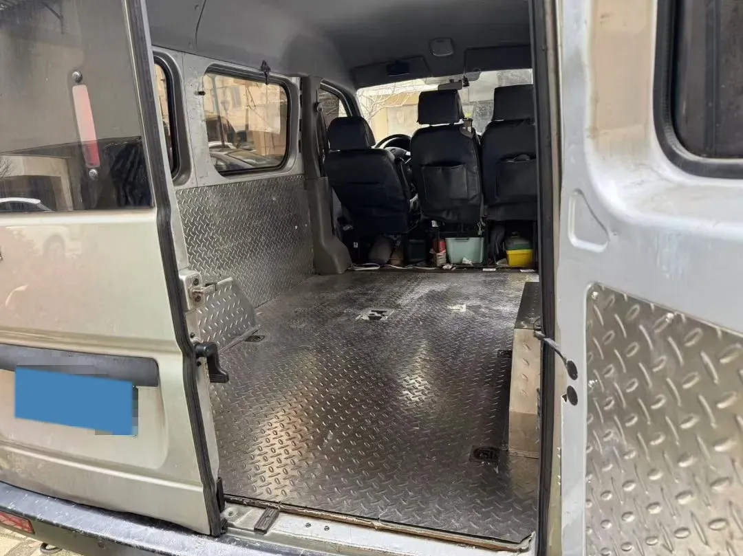 2019 MAXUS XinTu V80 2.5T 136HP L4 6MT,autocango,china used car exporter,china ev exporter,chinese used car exporter,chinese used ev exporter