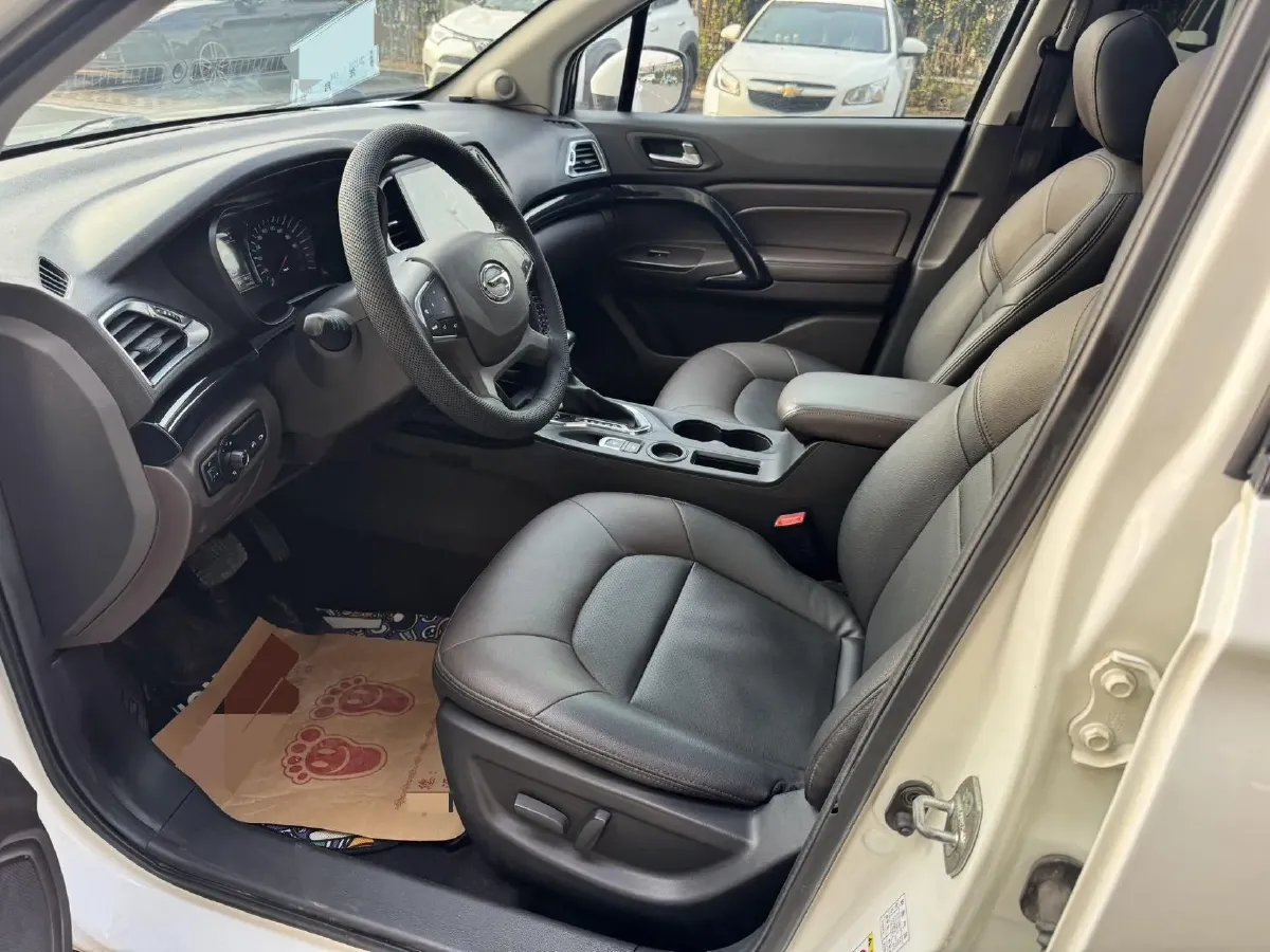 2017 GAC Trumpchi GS4 1.5T 152HP L4 6AT,autocango,china used car exporter,china ev exporter,chinese used car exporter,chinese used ev exporter