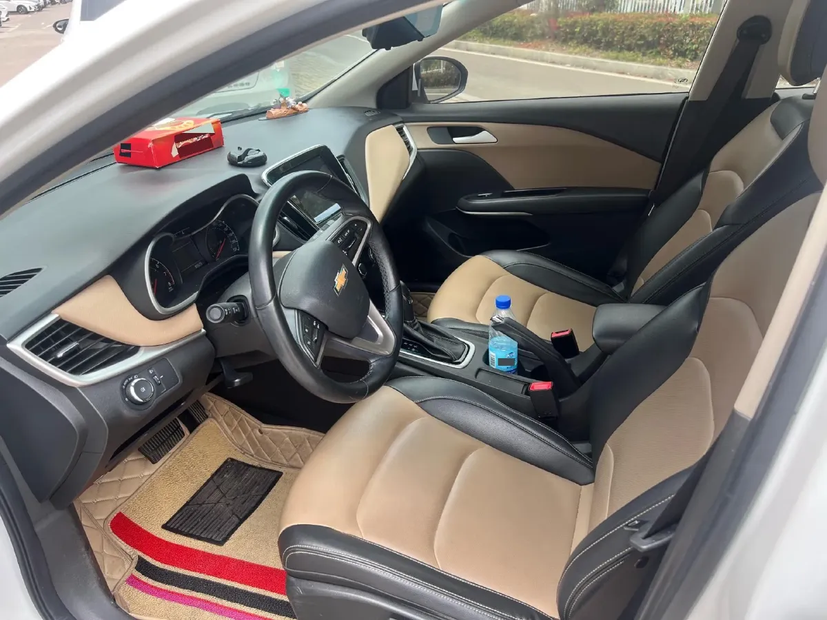 2021 Chevrolet Monza 1.5L 113HP L4 6AT,autocango,china used car exporter,china ev exporter,chinese used car exporter,chinese used ev exporter