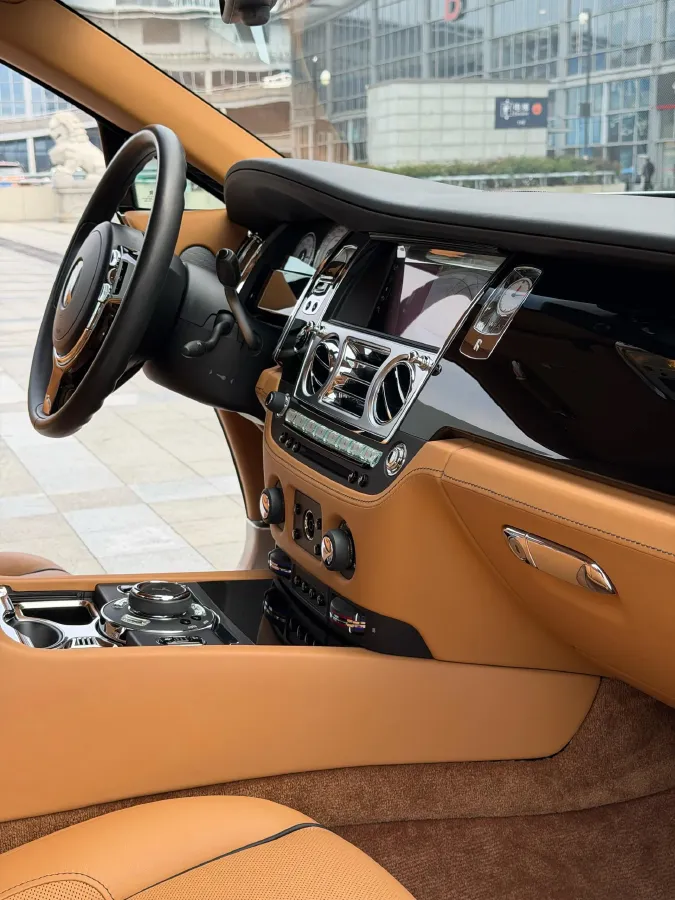 2014 Rolls-Royce Ghost 6.6T 571HP V12 8AT,autocango,china used car exporter,china ev exporter,chinese used car exporter,chinese used ev exporter