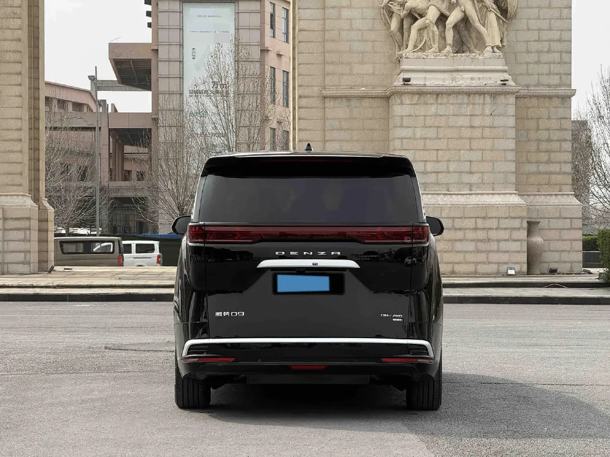 2025 Denza D9 1.5T 156HP L4 E-CVT PHEV,autocango,china used car exporter,china ev exporter,chinese used car exporter,chinese used ev exporter