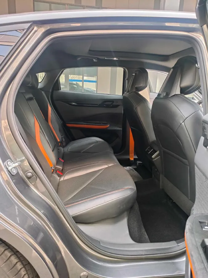 2022 ChangAn UNI-V 1.5T 188HP L4 7DCT,autocango,china used car exporter,china ev exporter,chinese used car exporter,chinese used ev exporter