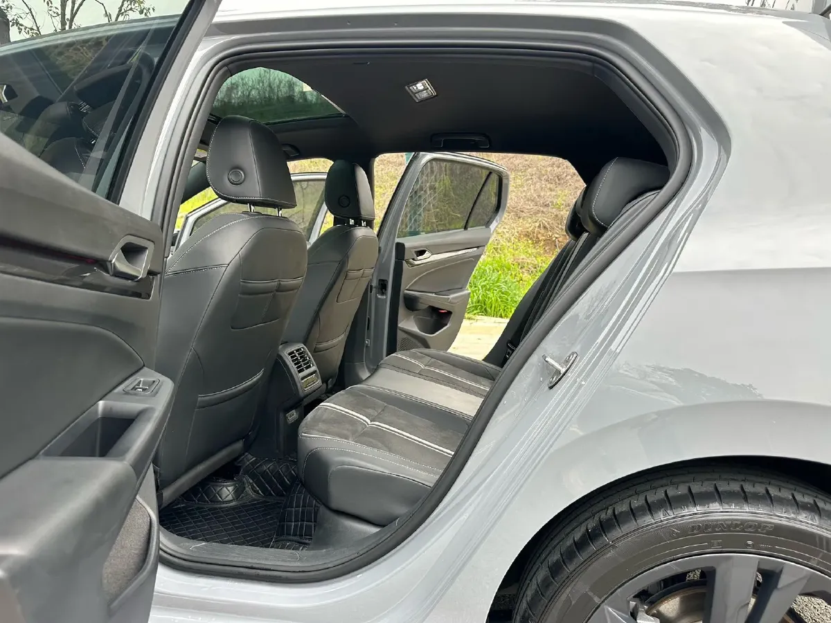 2021 Volkswagen Golf 1.4T 150HP L4 7DCT,autocango,china used car exporter,china ev exporter,chinese used car exporter,chinese used ev exporter