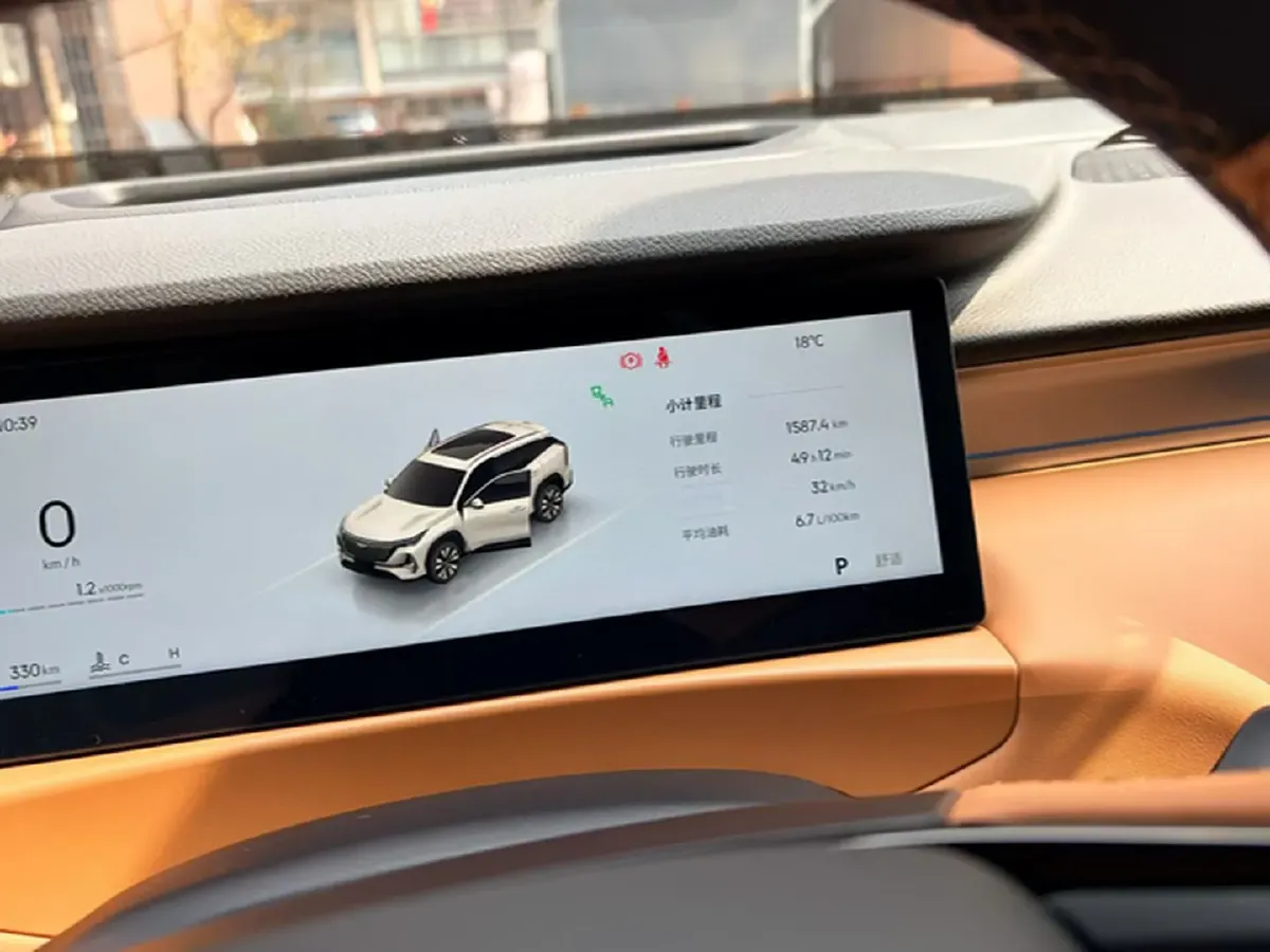 2025 Geely StarRay 1.5T 181HP L4 7DCT,autocango,china used car exporter,china ev exporter,chinese used car exporter,chinese used ev exporter