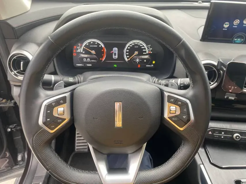 2017 WEY VV7 2.0T 234HP L4 7DCT,autocango,china used car exporter,china ev exporter,chinese used car exporter,chinese used ev exporter