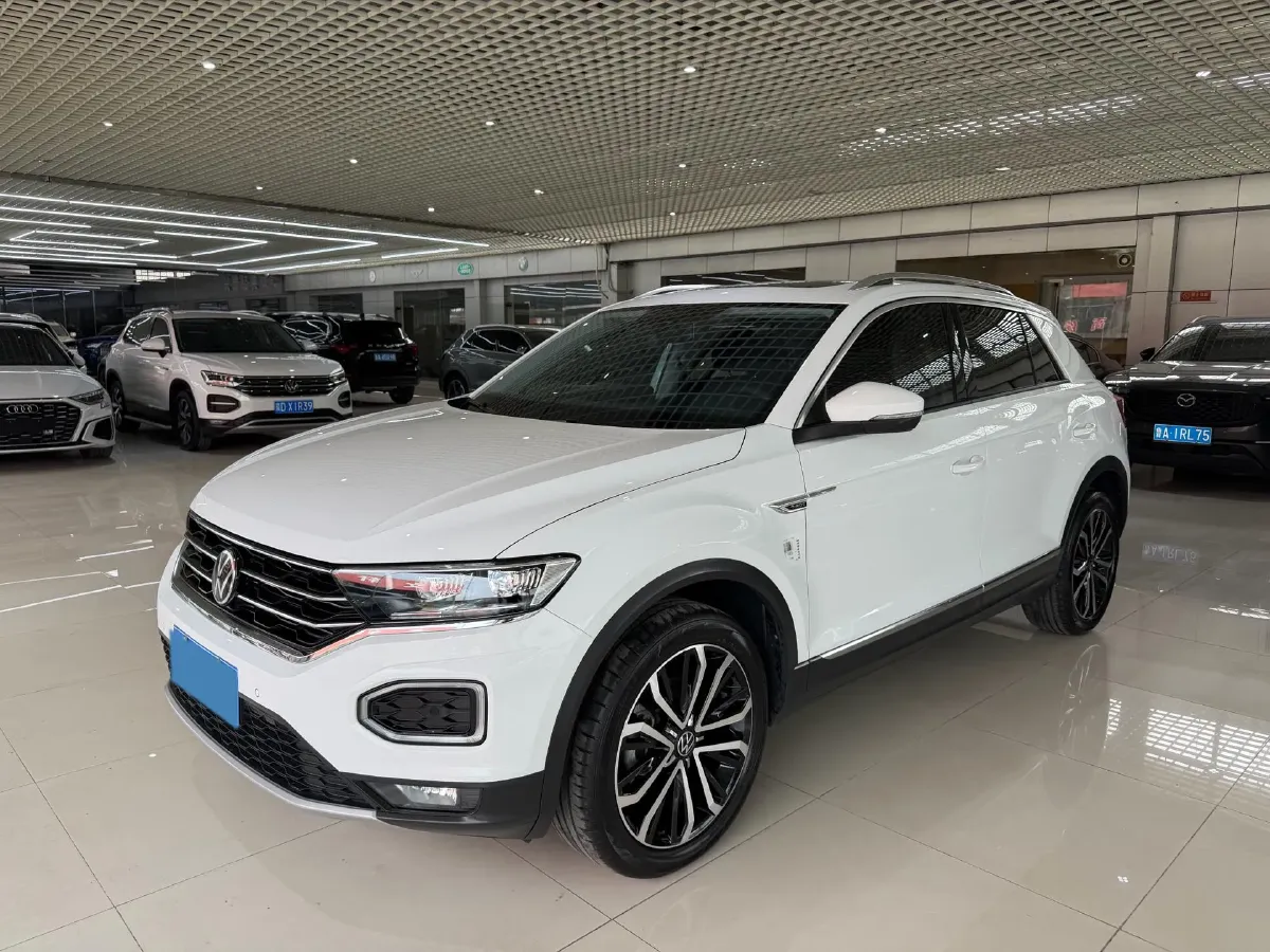 2022 Volkswagen T-Roc 1.4T 150HP L4 7DCT,autocango,china used car exporter,china ev exporter,chinese used car exporter,chinese used ev exporter
