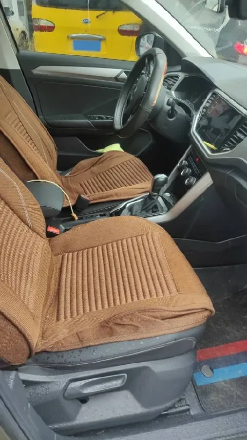 2022 Volkswagen T-Roc 1.4T 150HP L4 7DCT,autocango,china used car exporter,china ev exporter,chinese used car exporter,chinese used ev exporter