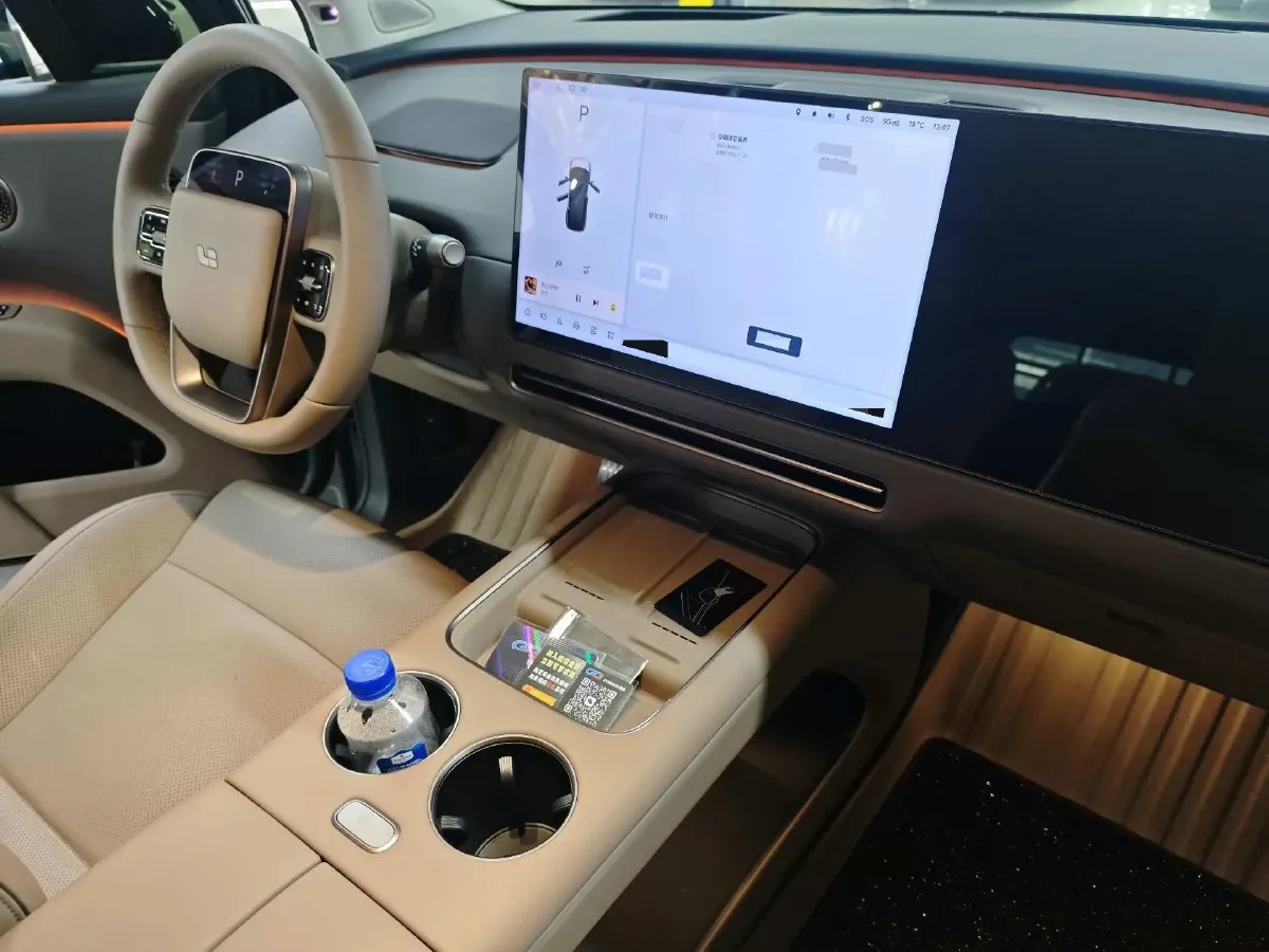 2025 Li i8 BEV,autocango,china used car exporter,china ev exporter,chinese used car exporter,chinese used ev exporter