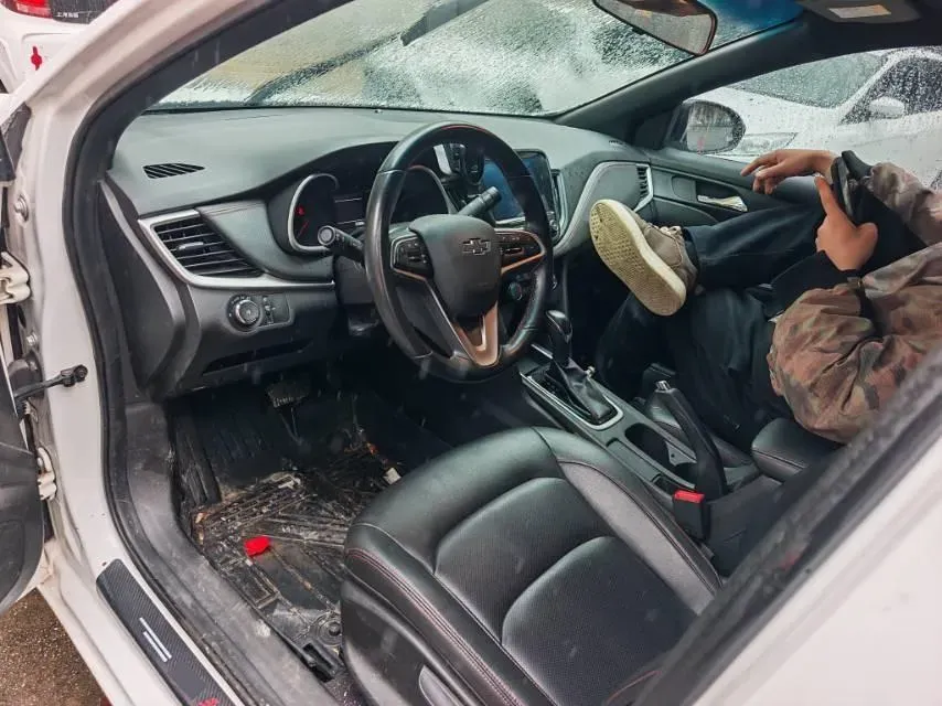 2020 Chevrolet Monza 1.3T 163HP L3 6AT,autocango,china used car exporter,china ev exporter,chinese used car exporter,chinese used ev exporter