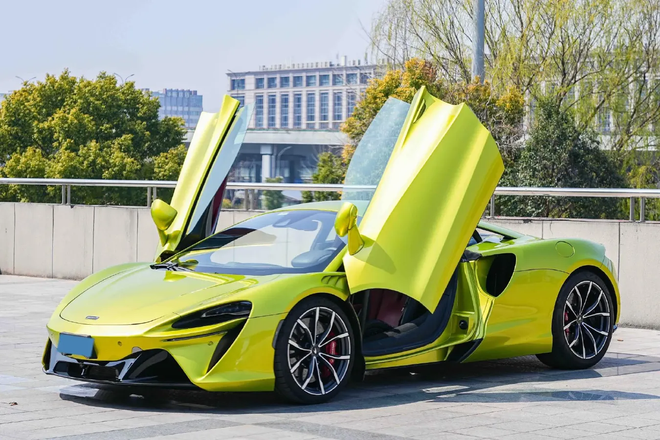 2023 McLaren Artura 3.0T 585HP V6 8DCT PHEV 7.4KWH,autocango,china used car exporter,china ev exporter,chinese used car exporter,chinese used ev exporter