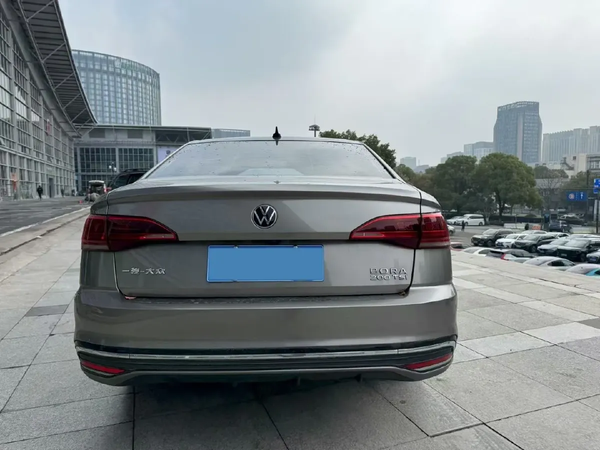 2023 Volkswagen Bora 1.2T 116HP L4 7DCT,autocango,china used car exporter,china ev exporter,chinese used car exporter,chinese used ev exporter