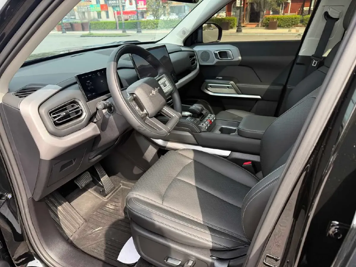 2025 FangChengBao Tai 3 BEV,autocango,china used car exporter,china ev exporter,chinese used car exporter,chinese used ev exporter