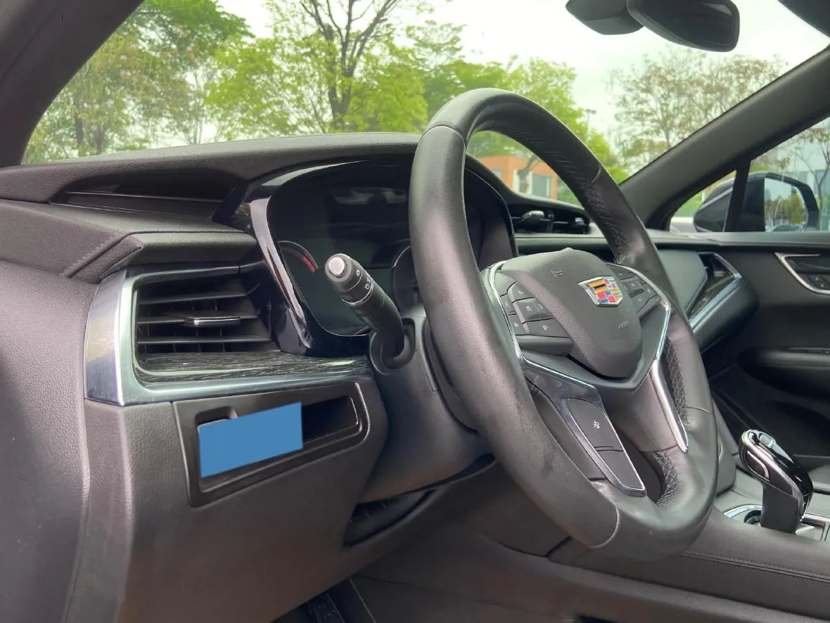 2021 Cadillac XT5 2.0T 237HP L4 9AT,autocango,china used car exporter,china ev exporter,chinese used car exporter,chinese used ev exporter