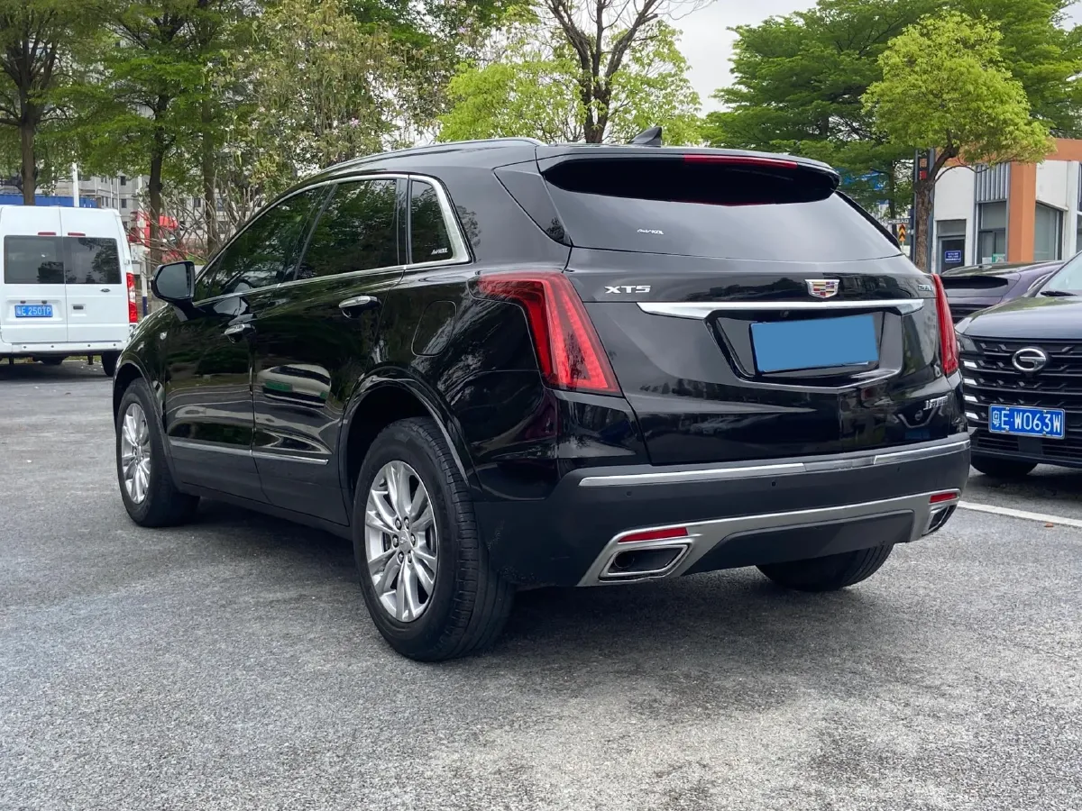 2021 Cadillac XT5 2.0T 237HP L4 9AT,autocango,china used car exporter,china ev exporter,chinese used car exporter,chinese used ev exporter